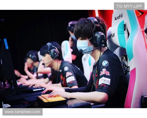 FPX战队强势领跑Major赛积分榜积分达到76分引发关注 FPX战队强势领跑Major赛积分榜积分达到76分引发关注