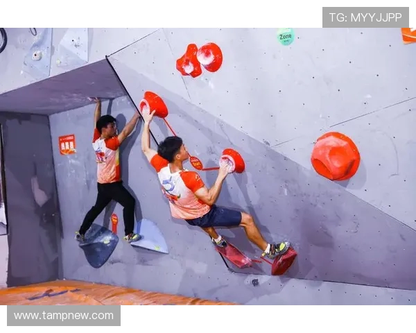 南京攀岩队与广州攀岩队赛后复盘团队协作的精彩瞬间与经验分享