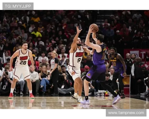 2020年NBA季后赛火箭与湖人激战回顾精彩瞬间与关键时刻分析