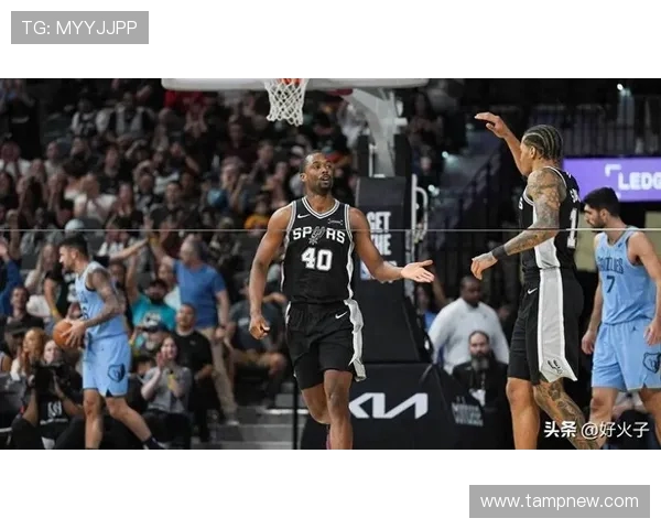 哈里森巴恩斯的篮球之路与职业生涯的辉煌成就解析