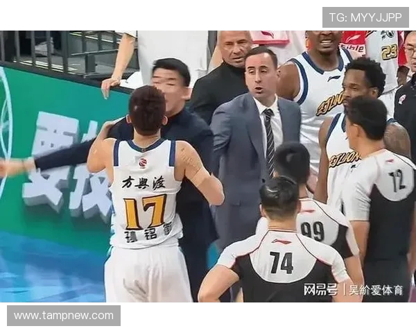 广厦男篮与首钢的精彩对决时间倒流重温经典瞬间