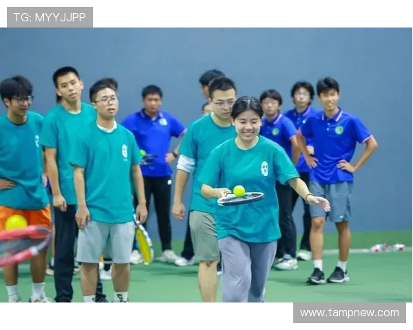 重庆网球队的默契配合与战术分析探讨网球运动的魅力与团队精神