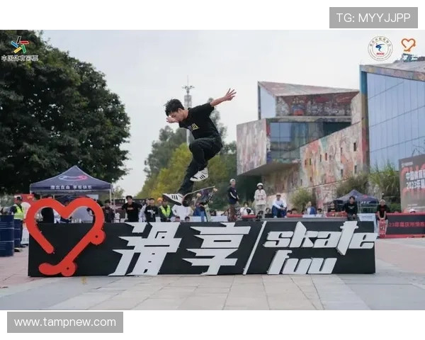 重庆滑板队逆袭之路揭秘极限运动联赛背后的奋斗与荣耀