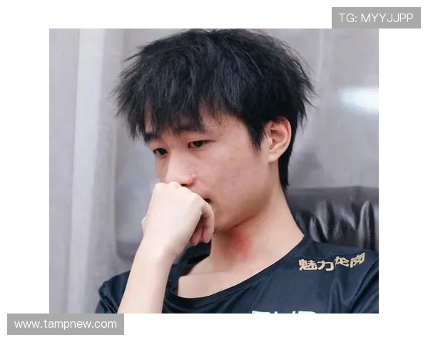 青年赛积分榜更新V5战队以93分稳居第一名展现强劲实力 青年赛积分榜更新V5战队以93分稳居第一名展现强劲实力