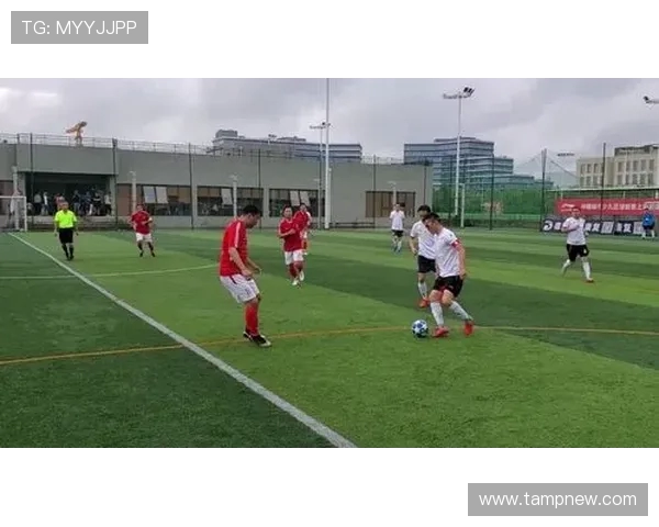 武汉足球队的崛起与发展探索展现城市精神与团队力量