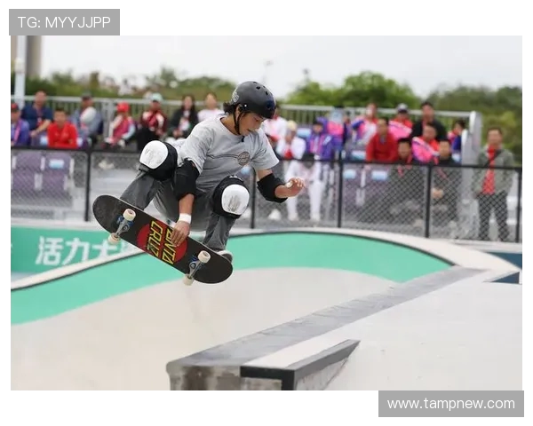 广州滑板队以79分领跑滑板精英赛积分榜展现强劲实力